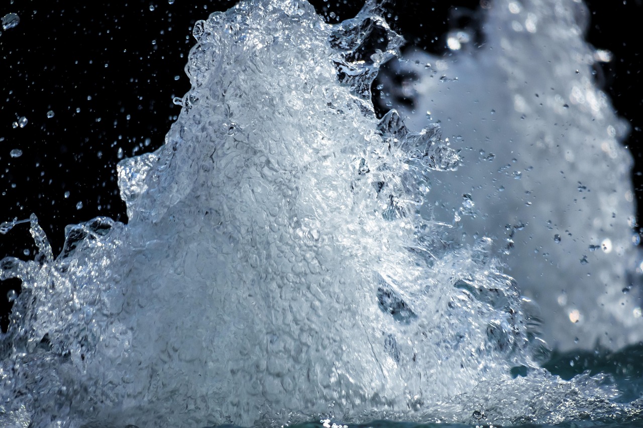 fountain, gush, splash, refreshing, lapping, rush, pressure, water pressure, power, wild, untamed, nature, overpressure, drops, water
